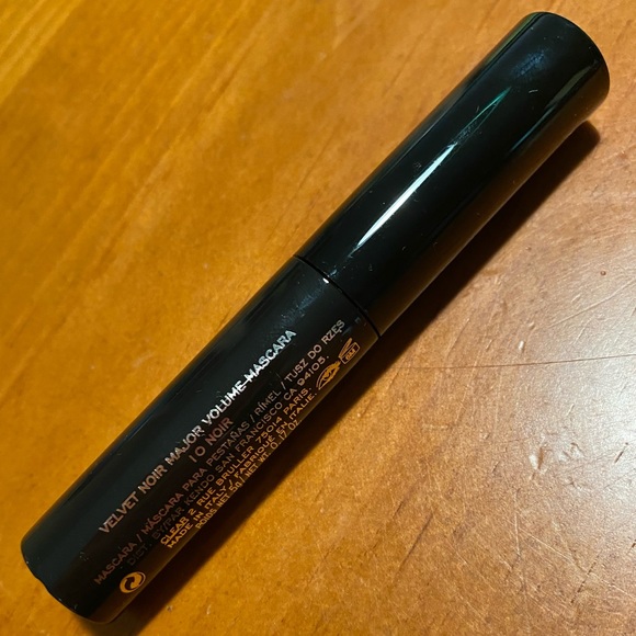 Marc Jacobs Velvet Noir Major Volume Mascara - Picture 5 of 13
